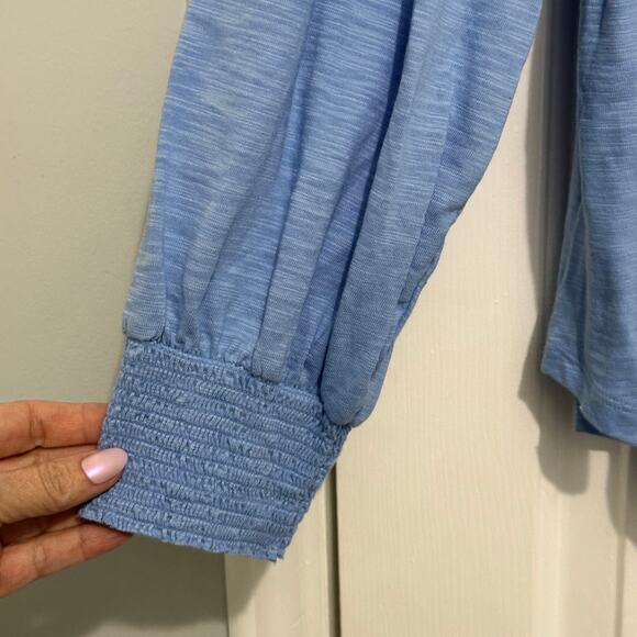 Chicos smocked sleeve size 3 XL BLUE LONG SLEEVE TOP - Picture 3 of 7